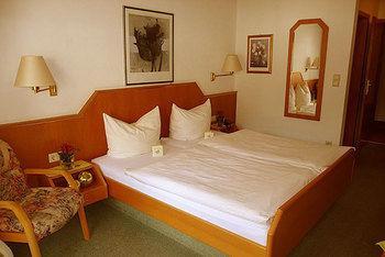 Hotel Garni Cafe Raepple Bad Peterstal-Griesbach Eksteriør billede